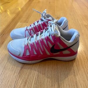 NIKE VAPOR 9 TOUR  Women's Shoes in Pink and White Size 6.5